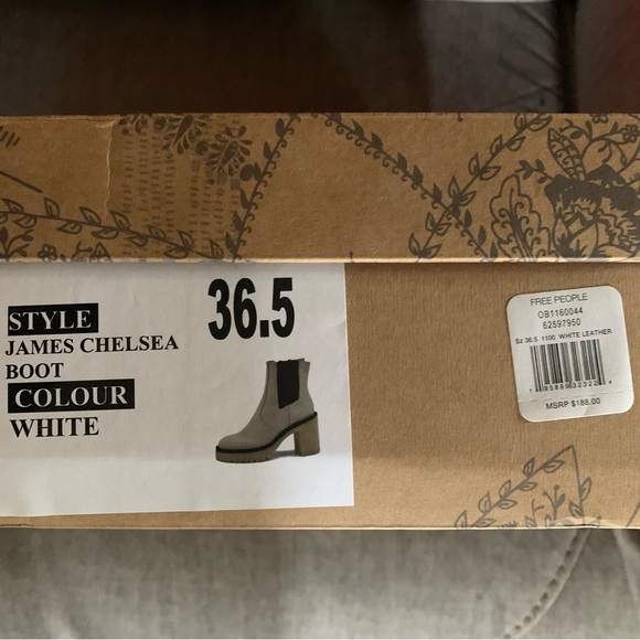 Free People James Chelsea Ankle Boots in White New in Box - Picture 11 of 16